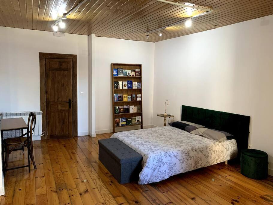 Totuma Yellow Door Ponferrada Ngoại thất bức ảnh